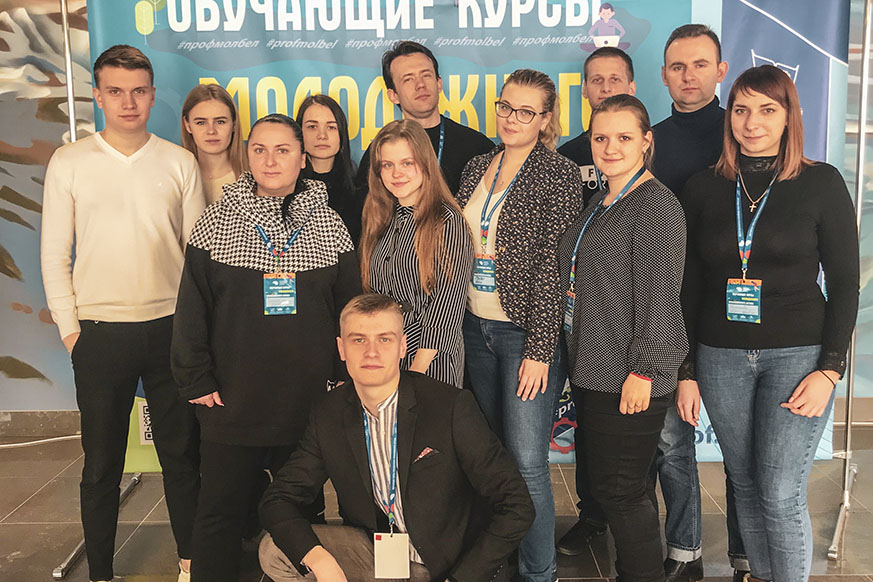 Студенты Академии управления прошли обучающие курсы молодежного профсоюзного актива Студенты Академии управления прошли обучающие курсы молодежного профсоюзного актива