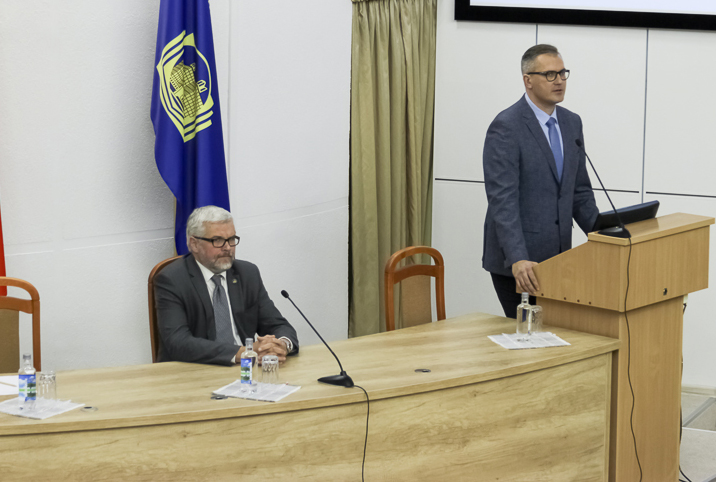 Лекционный марафон по актуальным общественно-политическим темам стартовал в Академии управления Лекционный марафон по актуальным общественно-политическим темам стартовал в Академии управления