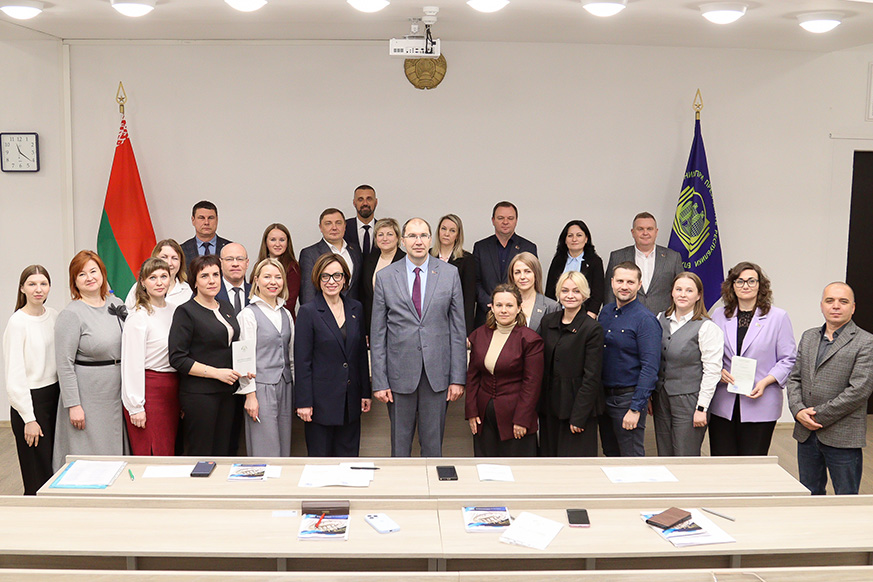 Завершилось повышение квалификации по теме «Развитие компетентности эффективного лектора»