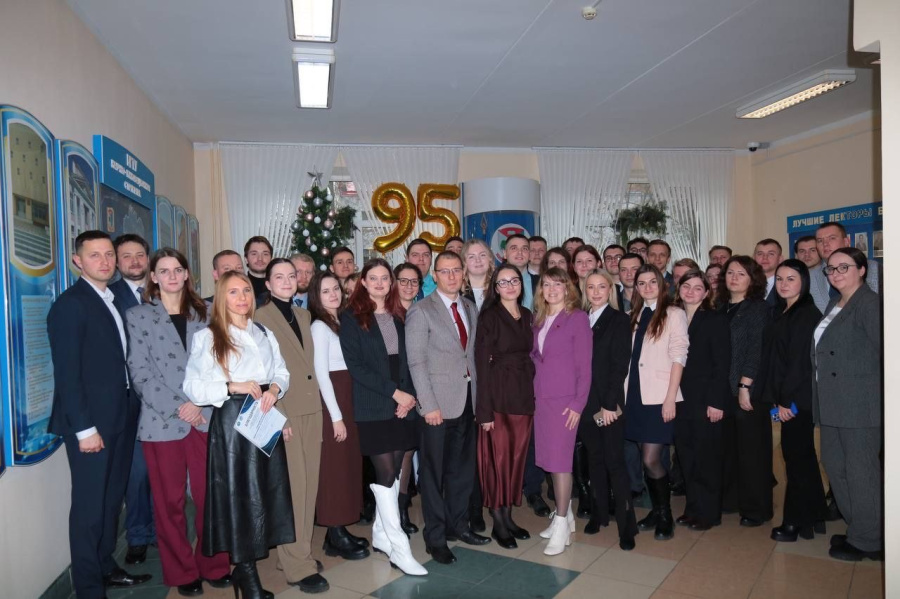 Представитель Академии управления награжден благодарностью Совета молодых ученых при Министерстве образования