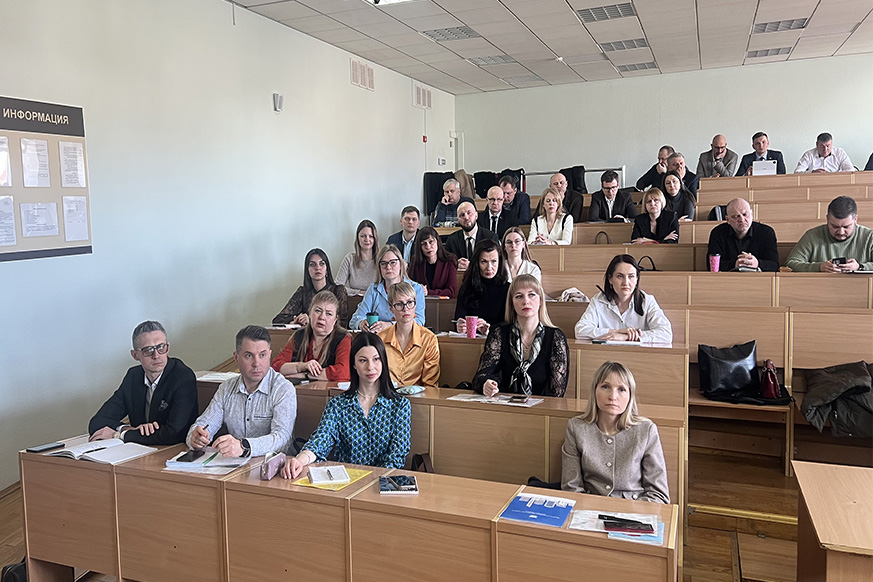 В Институте государственной службы обсудили проблемы и перспективы цифровизации финансовой системы  