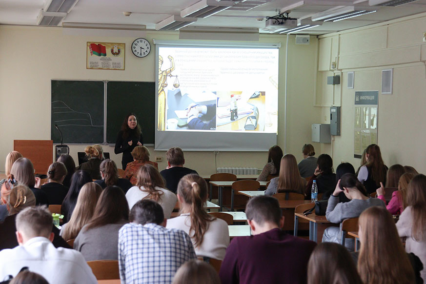 Роль семейного права обсудили в Президентской Академии