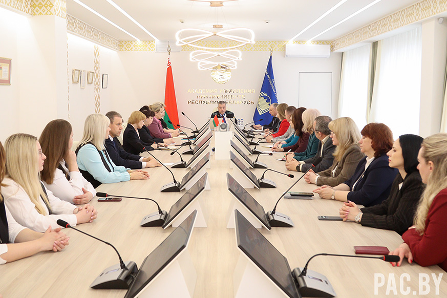 Историческая правда как фундамент суверенитета: Сергей Шикунец встретился со студентами Президентской Академии