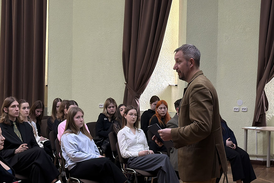 В Президентской Академии прошла «Молодежная лекция» о здоровом образе жизни