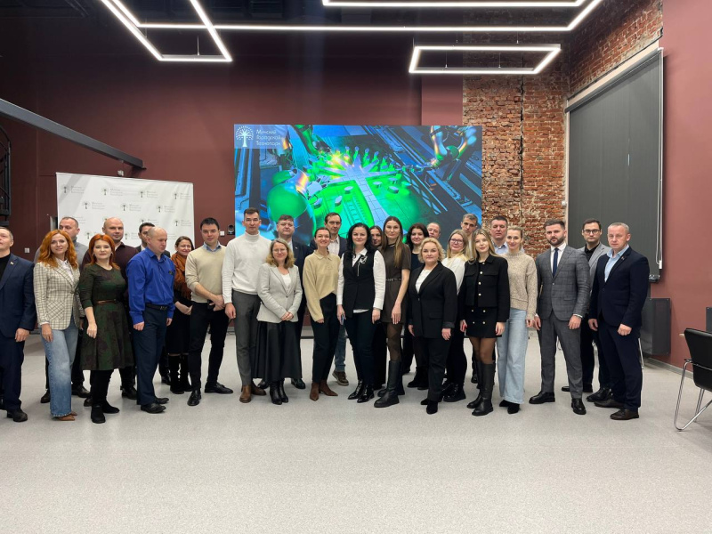 Выездное практическое занятие на базе технопарка: обсуждены проекты технопарков лёгкой промышленности