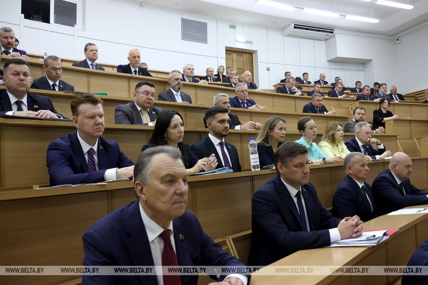 В Академии управления стартовал ежегодный семинар для руководителей дипломатических представительств и консульских учреждений Беларуси В Академии управления стартовал ежегодный семинар для руководителей дипломатических представительств и консульских учреждений Беларуси