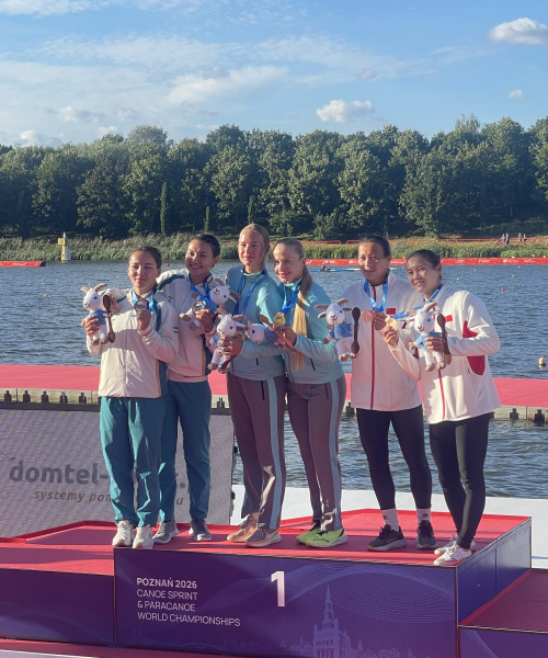 Студентка Президентской Академии Юлия Трушкина стала Чемпионкой мира-2026 по гребле на байдарках и каноэ
