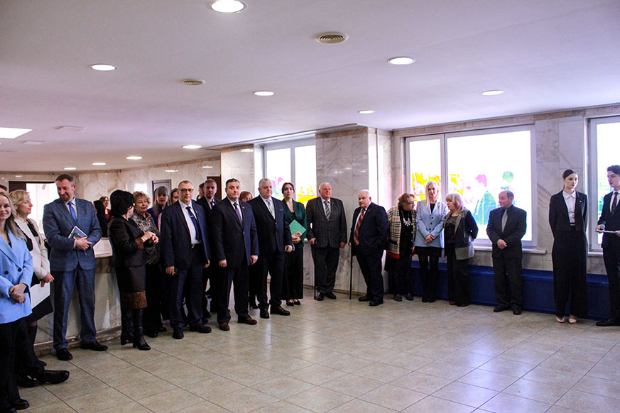 Обновлённую Доску почёта торжественно открыли в Президентской Академии