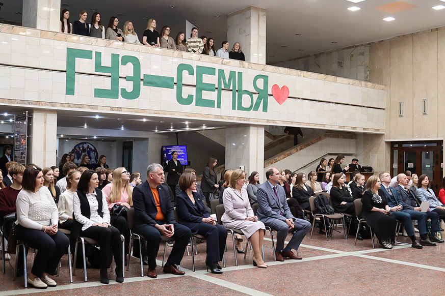 Экономика в ритме творчества: в Президентской Академии торжественно завершилась неделя специальности «Государственное управление и экономика»