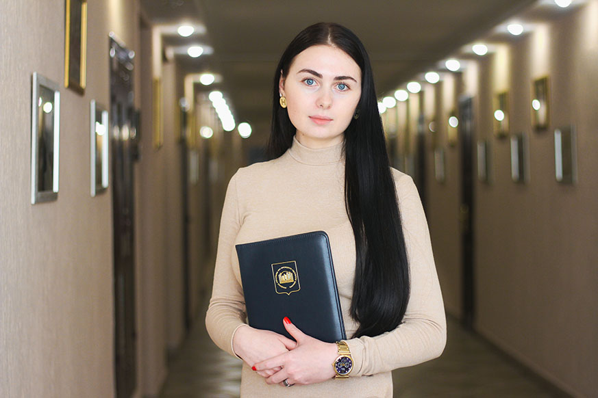 «Академия управления дает любому студенту возможность реализовать себя»: выпускница и работник Президентской академии Ольга Клопова в спецпроекте «Я-управленец» «Академия управления дает любому студенту возможность реализовать себя»: выпускница и работник Президентской академии Ольга Клопова в спецпроекте «Я-управленец»