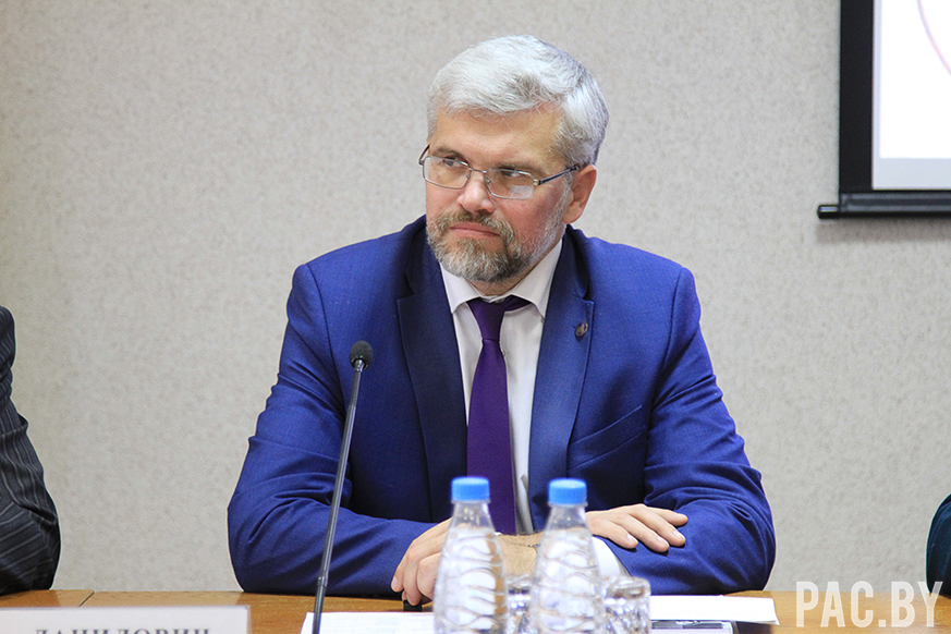 ректор.JPG