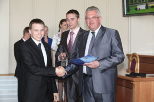 liderstvo2011.jpg liderstvo2011.jpg