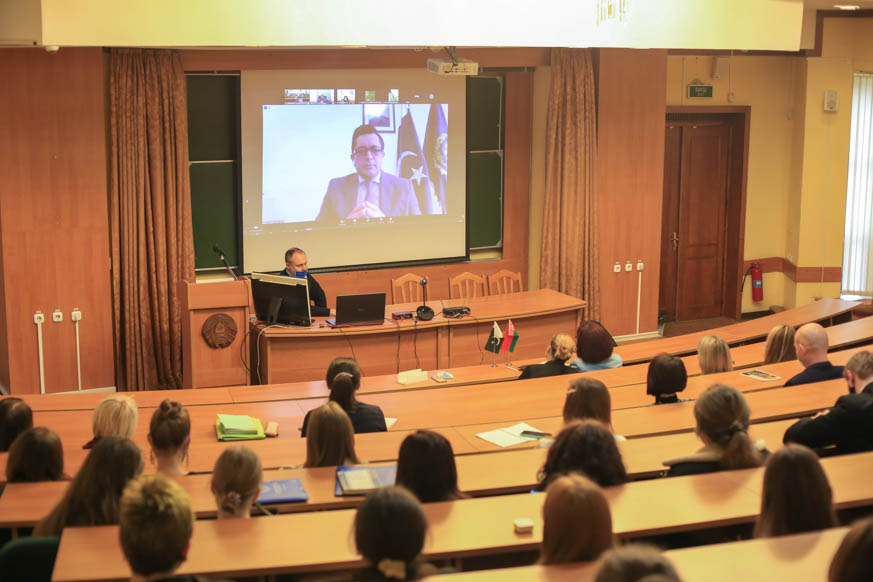 The young scholars of Academy of Public Administration under the President of the Republic of Belarus participated in the online lecture by Member Board of Experts CGSS and Eminent Information